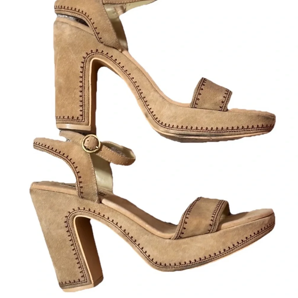 Vtg. Skechers Y2K “ Somethin Else” Suede Platform Heels Size 11 Tan - Picture 3 of 13